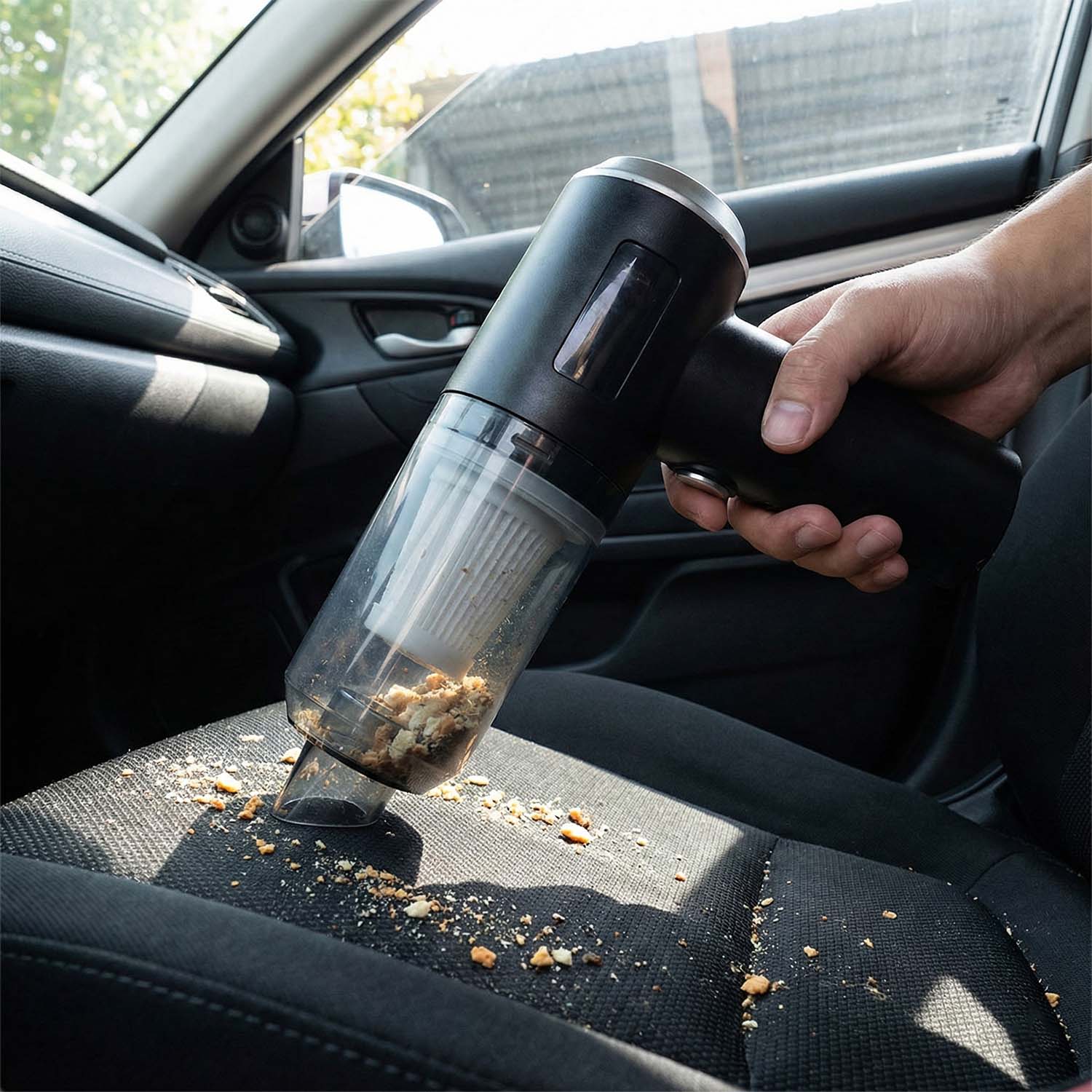 Easy-to-use vacuum for home and auto use