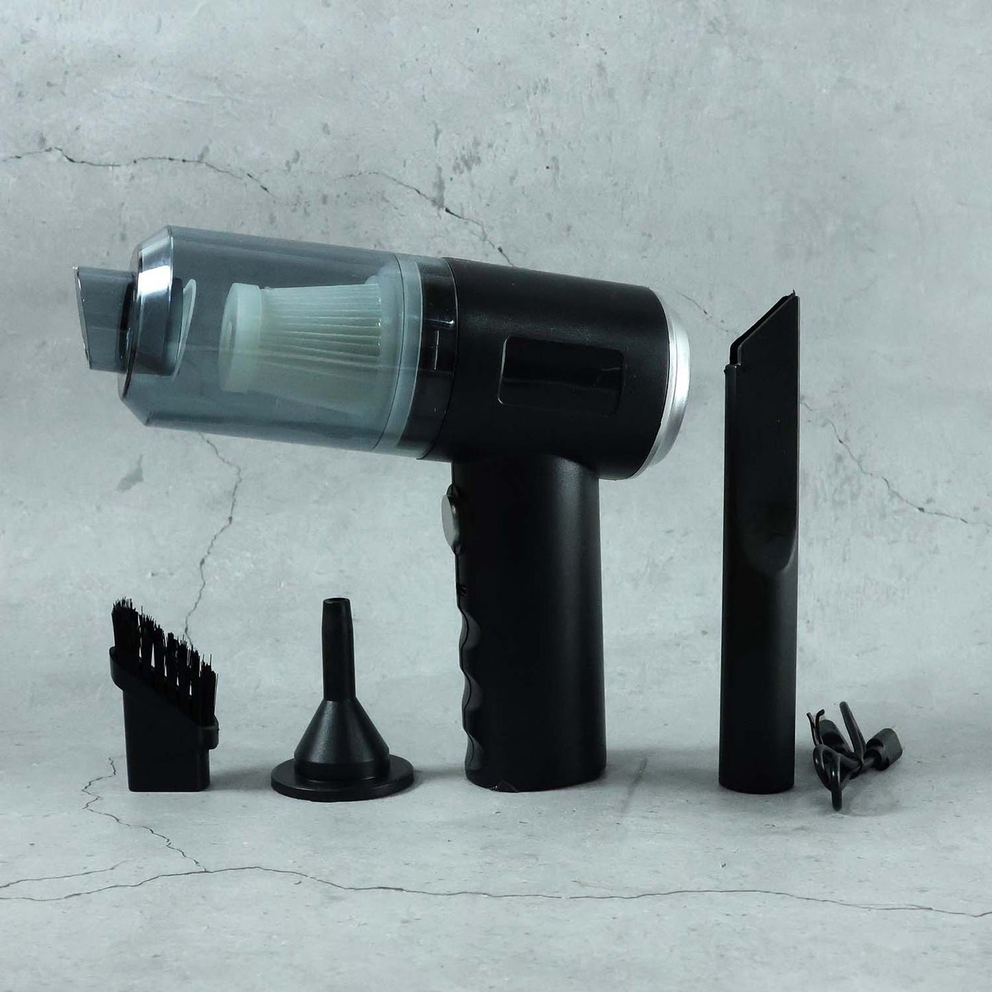 Efficient 3-in-1 vacuum for small spaces