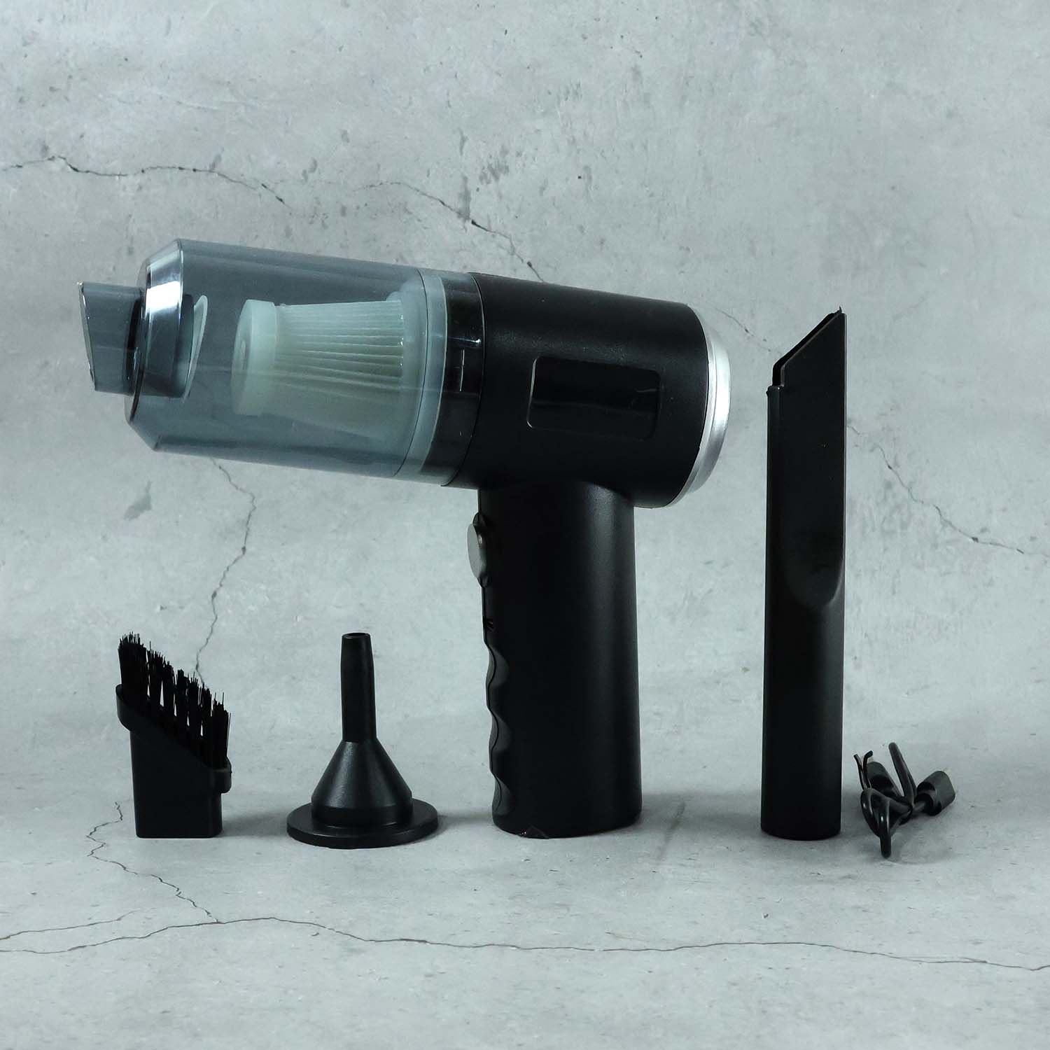 Efficient 3-in-1 vacuum for small spaces